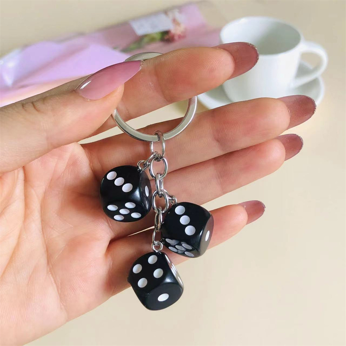 Gaming Accessories Gifts For Men - Lindo llavero de dados 3D para